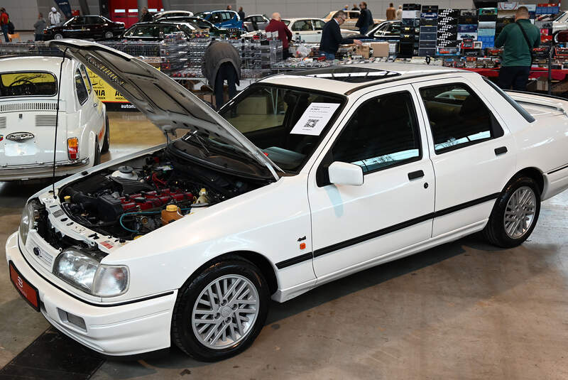 Retro Classics Stuttgart 2026 Marktrundgang Ford Sierra Cosworth