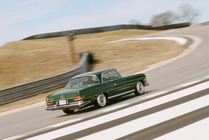 Retro Design 280 SE W 111 Coupé mit AMG-V8