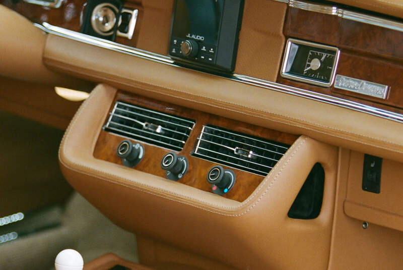 Retro Design 280 SE W 111 Coupé mit AMG-V8