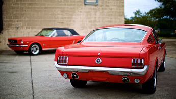 Revology Ford Mustang