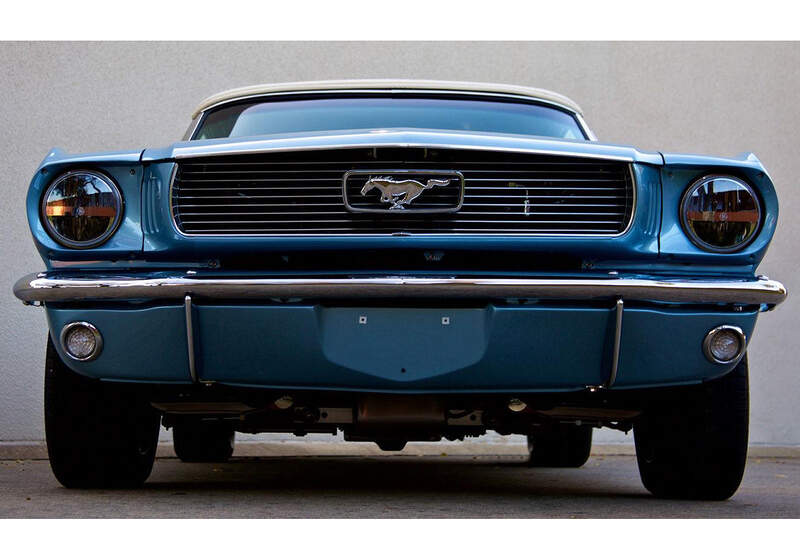 Revology Ford Mustang