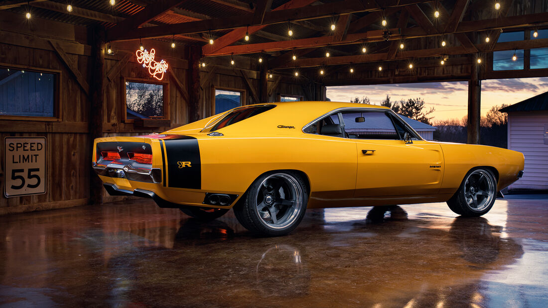 Ringbrothers Custom 1969 Dodge Charger Restomod