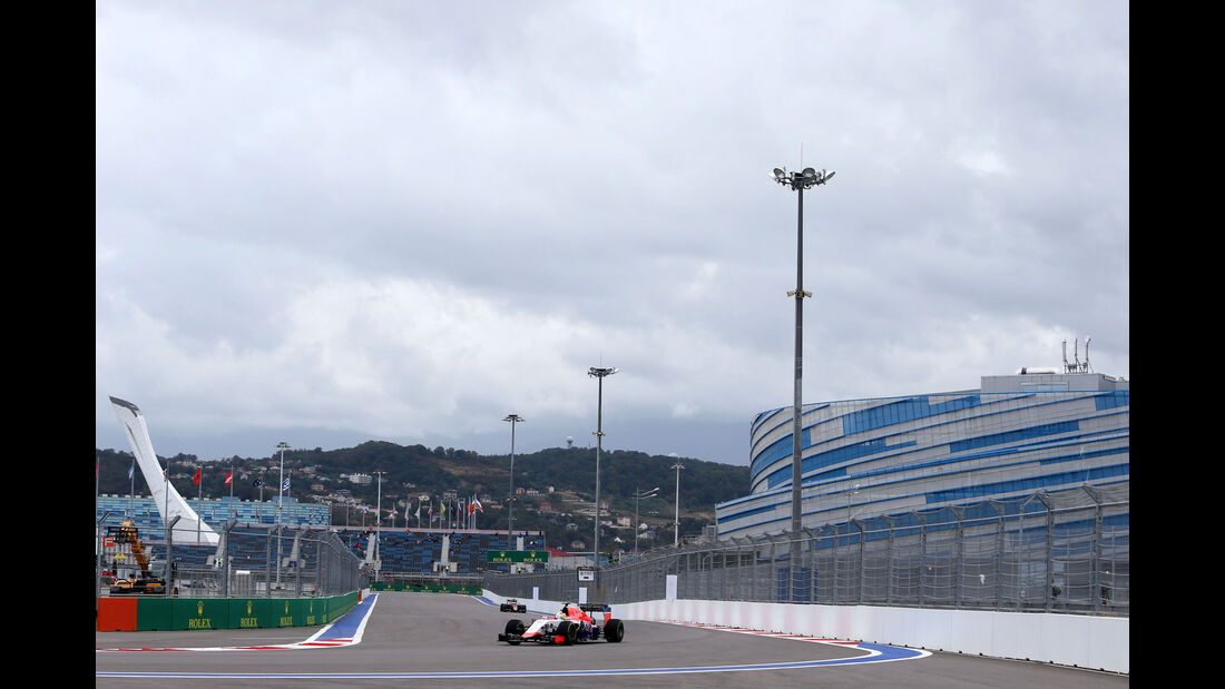 Roberto Merhi - Manor F1 - GP Russland - Sochi - Freitag - 9.10.2015