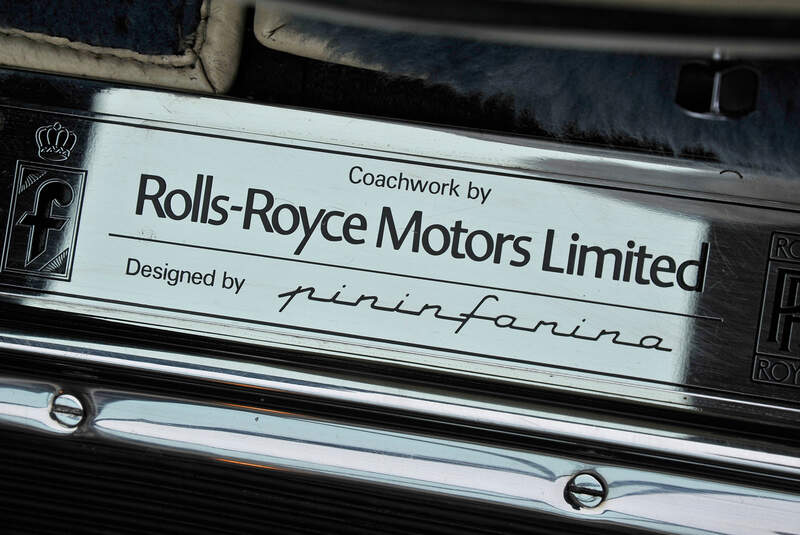 Rolls Royce Camargue, Plakette