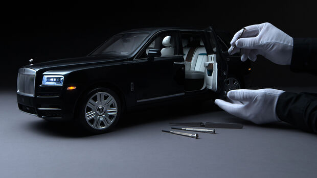 Rolls-Royce Cullinan 1:8 Modell