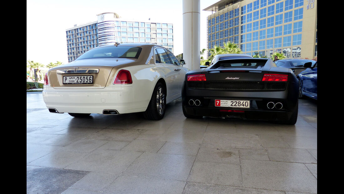 Rolls Royce Ghost & Lamborghini Gallardo - F1 Abu Dhabi 2014 - Carspotting