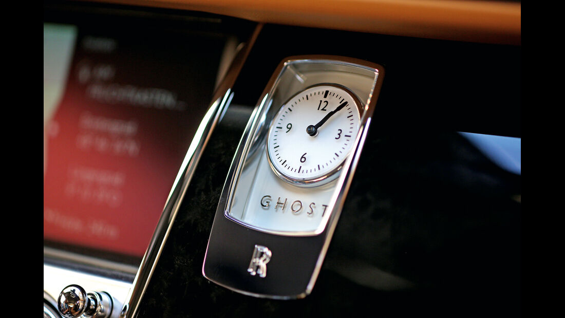 Rolls-Royce Ghost, Uhr