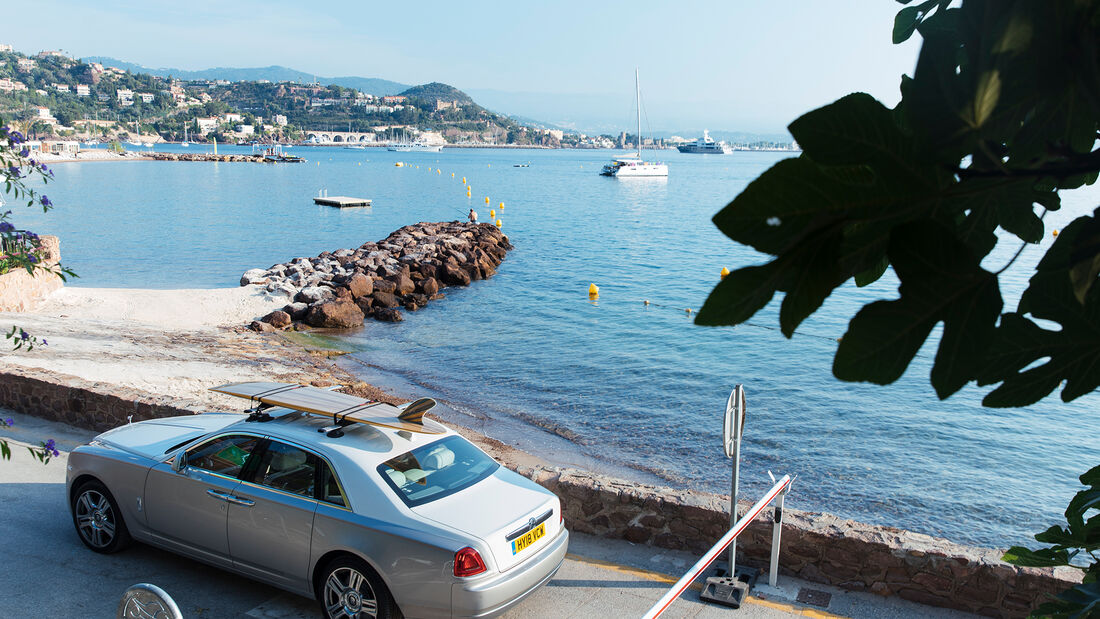 Rolls-Royce Ghost Woodpop Surfboard