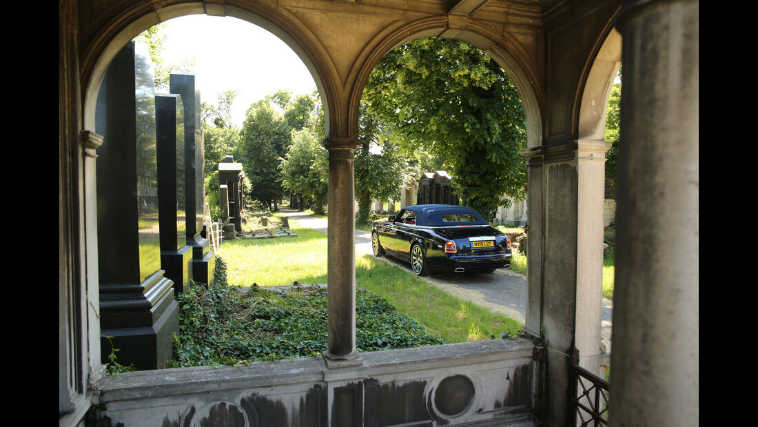 Rolls-Royce Phantom Drophead Cabrio, Wien, Zentralfriedhof