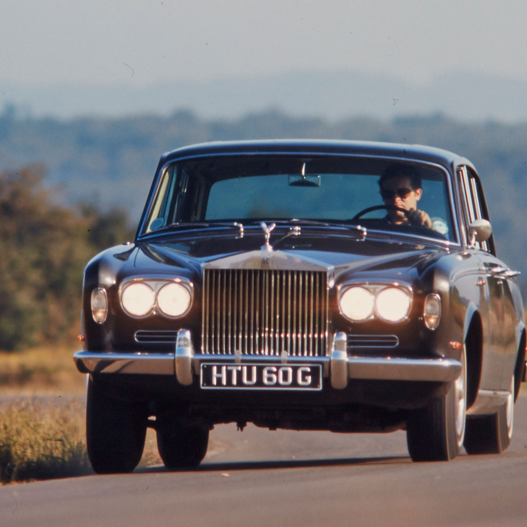 https://imgr1.auto-motor-und-sport.de/Rolls-Royce-Silver-Shadow-75-Jahre-AMS-jsonLd1x1-51837164-1836926.jpg