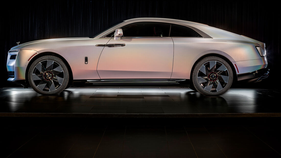 Rolls-Royce Spectre Lunarflair