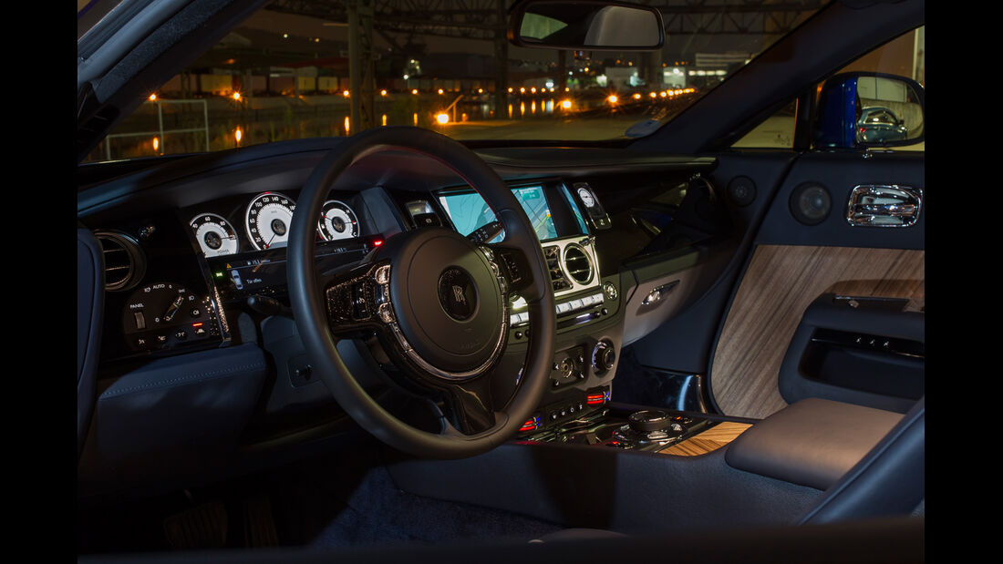 Rolls-Royce Wraith, Cockpit