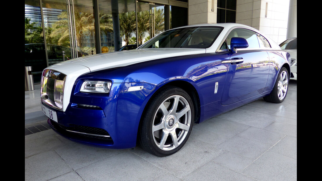 Rolls Royce Wraith - F1 Abu Dhabi 2014 - Carspotting