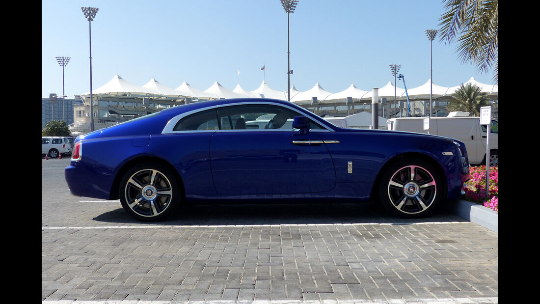 Rolls Royce Wraith - F1 Abu Dhabi 2014 - Carspotting