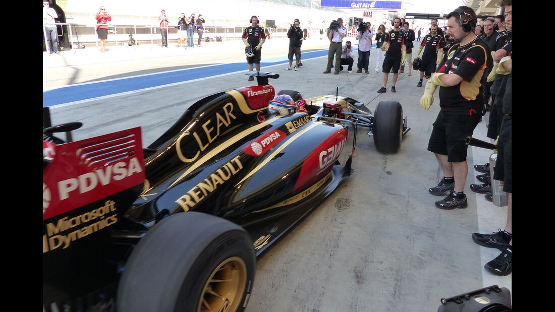 Romain Grosjean - Lotus - Formel 1 - Test - Bahrain - 19. Februar 2014