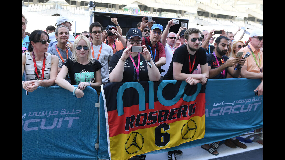 Rosberg-Fans - Formel 1 - GP Abu Dhabi - 24. November 2016