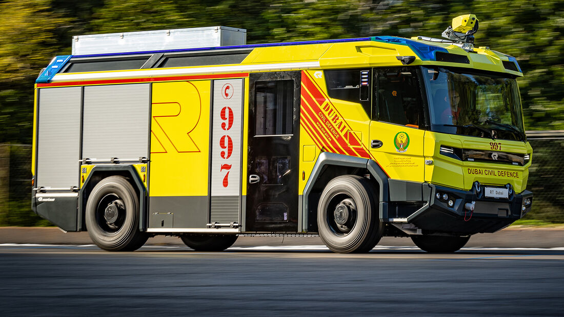 Rosenbauer RT Hybrid Feuerwehr Einsatzfahrzeug
