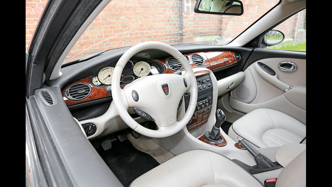 Rover 75 2.5 V6, Cockpit