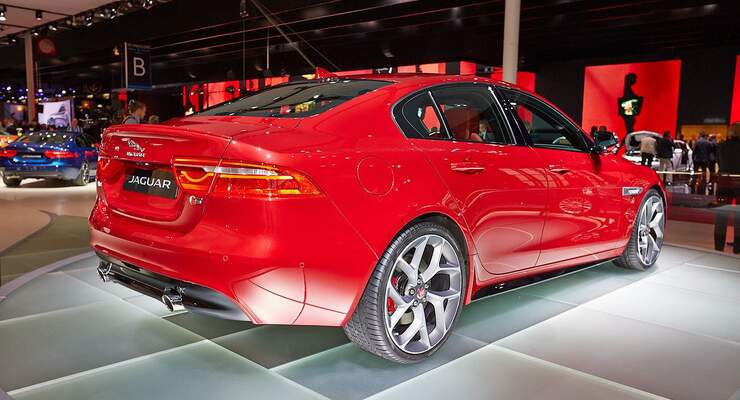 Rundgang Autosalon Paris