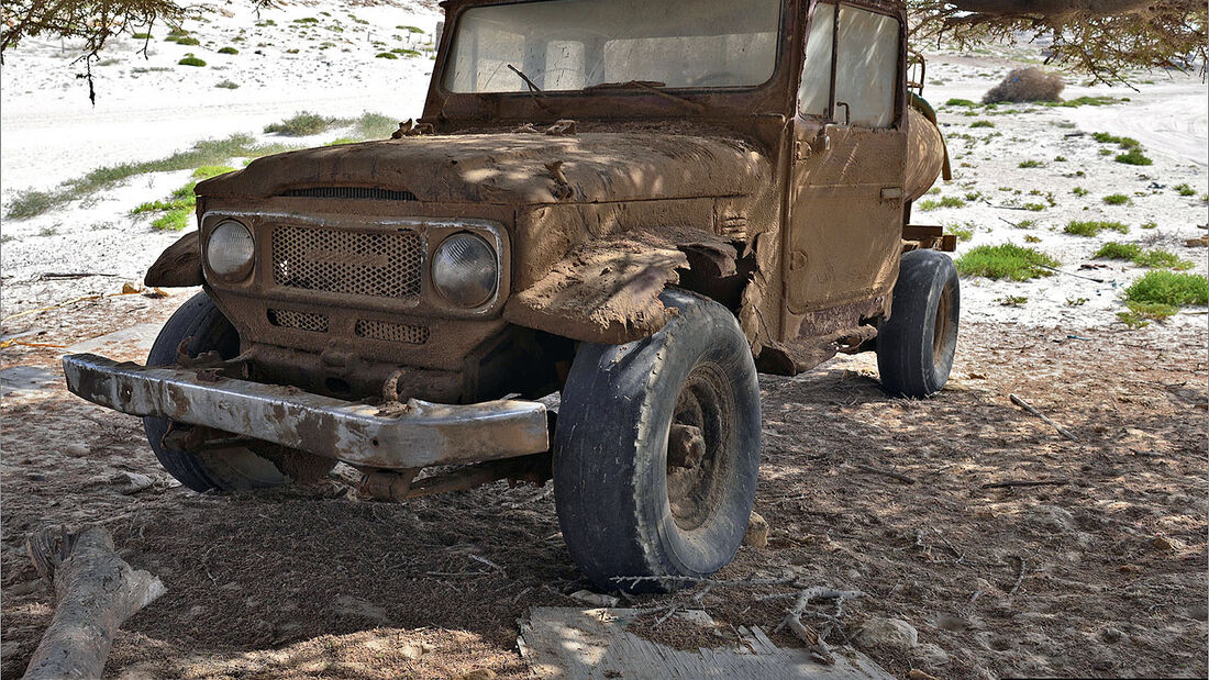 Rust Cruiser – Toyota Land Cruiser Oldtimer im Oman
