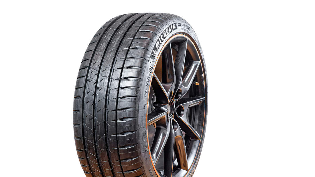 Sommerreifentest (225/40 R 18 Y) für die Kompaktklasse AUTO MOTOR UND SPORT