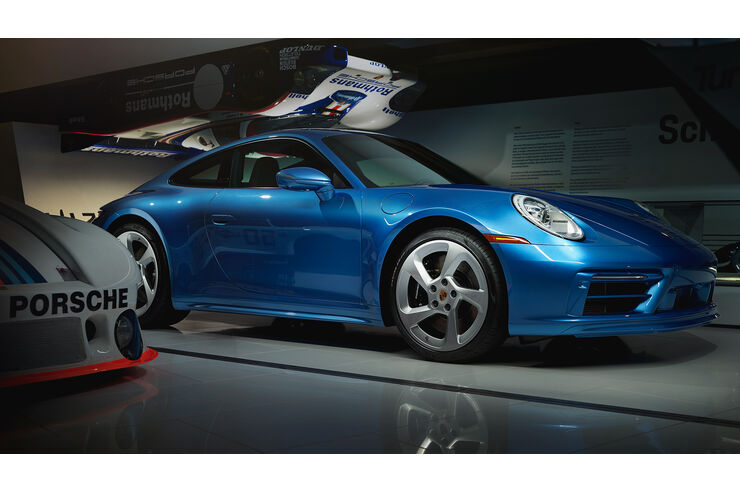 Porsche-911-Sally-Special-992-Pixar-Unikat-f-r-den-guten-Zweck