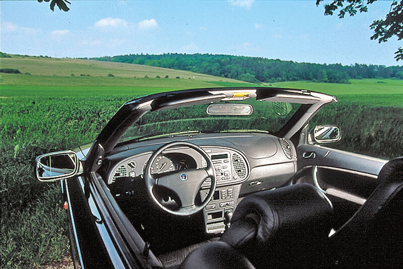 Saab 900 Cabrio, Cockpit