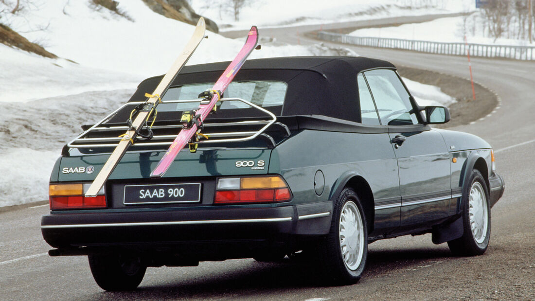 Saab 900 Cabriolet, Heckansicht, Skibrücke