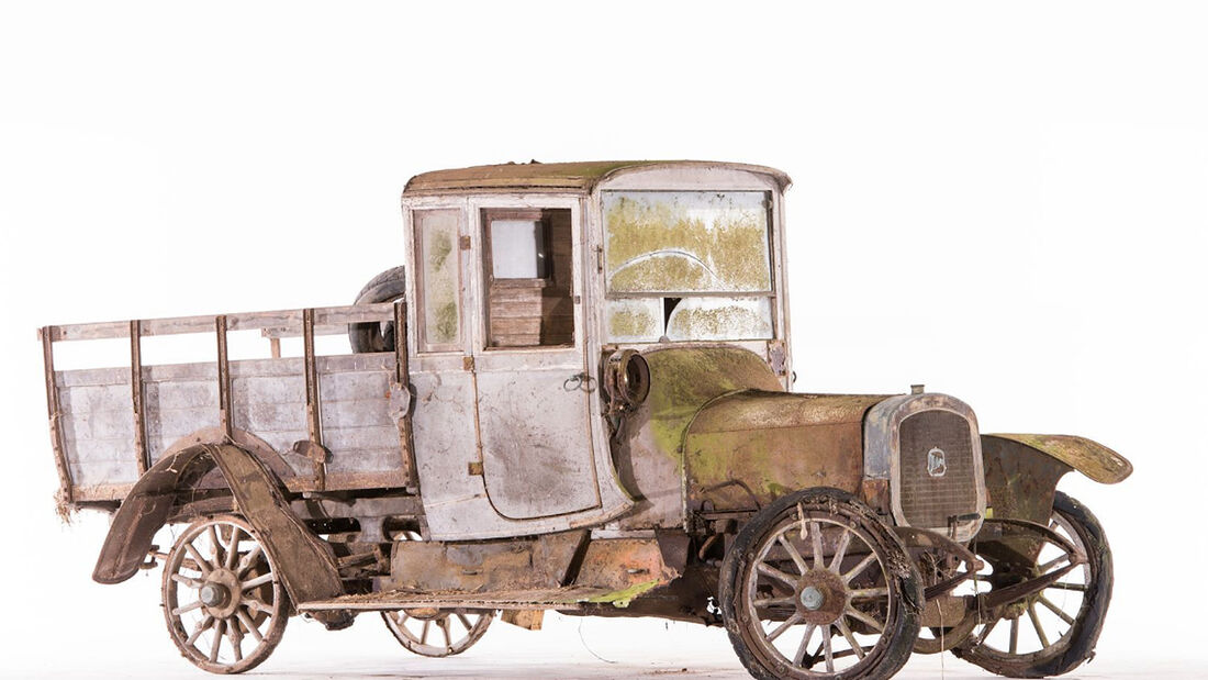 Sammlung Baillon bei der Artcurial-Auktion am 06. Februar 2015 im Rahmen der Retromobile Paris 