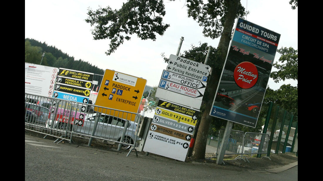 Schilder - GP Belgien - 25. August 2012