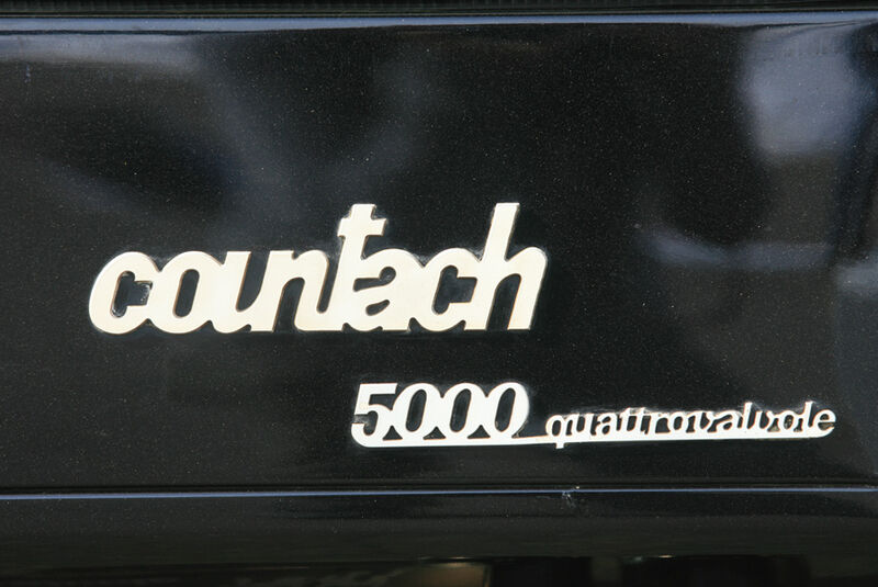 Schriftzug und Typenbezeichnung am Lamborghini Countach LP 5000 QV
