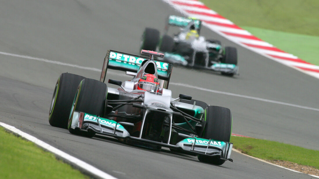 Schumacher Rosberg Mercedes GP England 2012