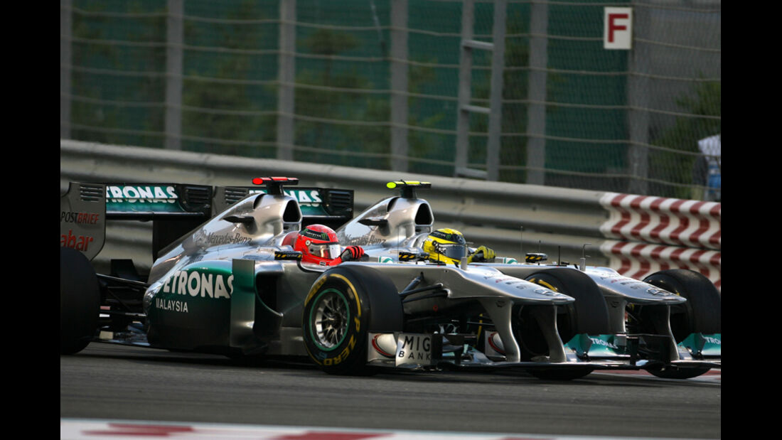 Schumacher vs. Rosberg GP Abu Dhabi 2011