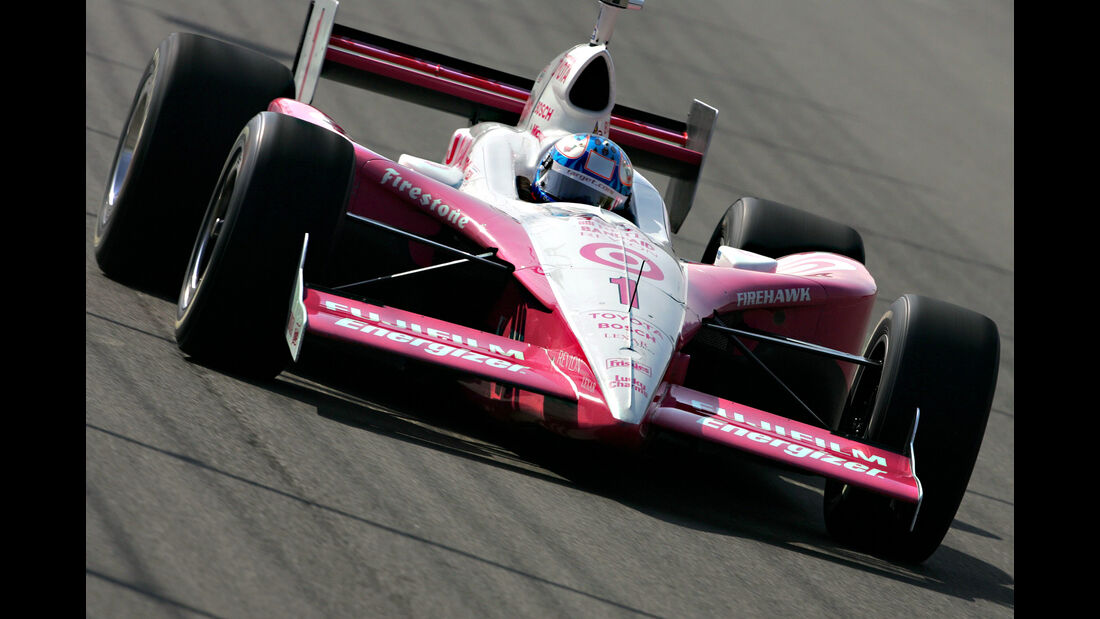 Scott Dixon - Ganassi Toyota - Indycar - Fontana - 2004