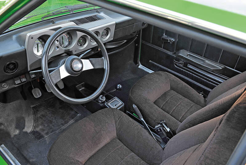 Seat 1200 Sport Bocanegra, Cockpit