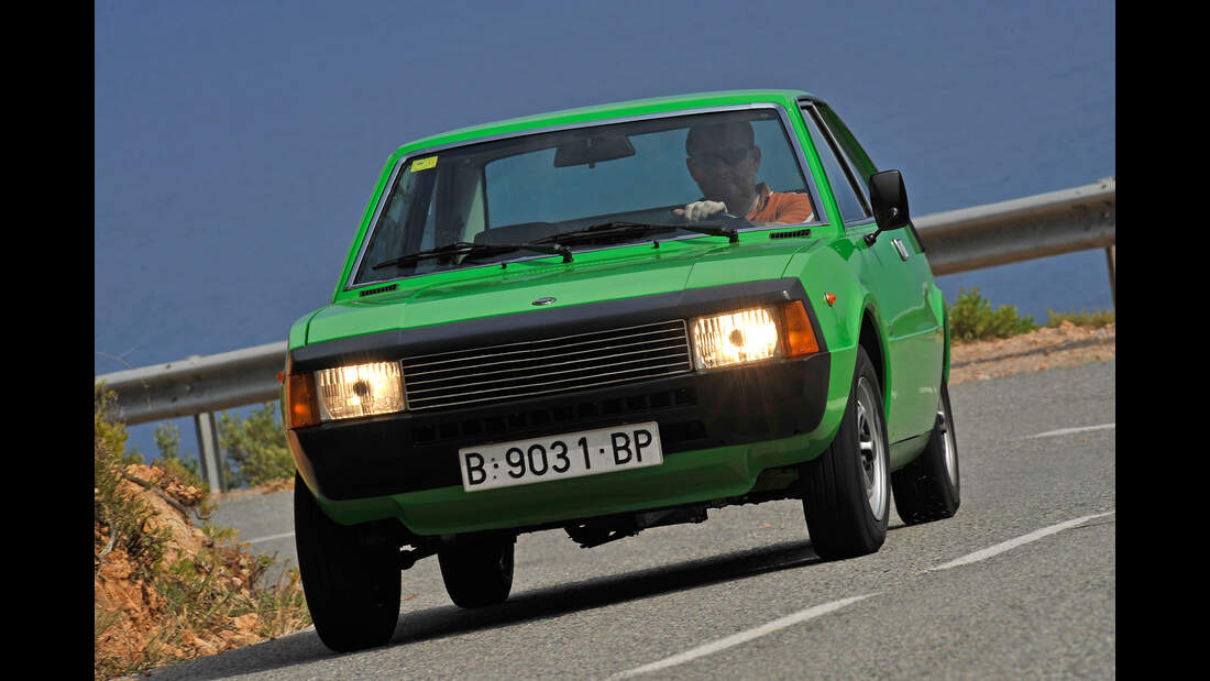 Seat 1200 Sport Bocanegra (1975) Probefahrt OldtimerSportcoupé AUTO