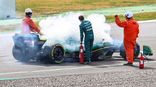 Sebastian Vettel - Aston Martin - Formel 1 - Test - Barcelona - 25. Februar 2022