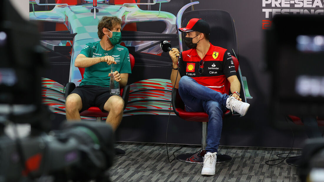 Sebastian Vettel & Charles Leclerc - Formel 1 - Test Bahrain - Tag 3 - 12. März 2022