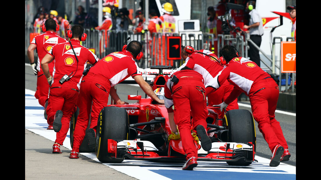 Sebastian Vettel - Ferrari - Formel 1 - GP China - Shanghai - 10. April 2015