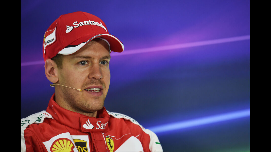 Sebastian Vettel - Ferrari - Formel 1 - GP China - Shanghai - 11. April 2015