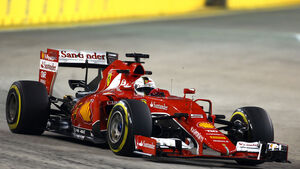 Sebastian Vettel - Ferrari - Formel 1 - GP Singapur - 18. September 2015