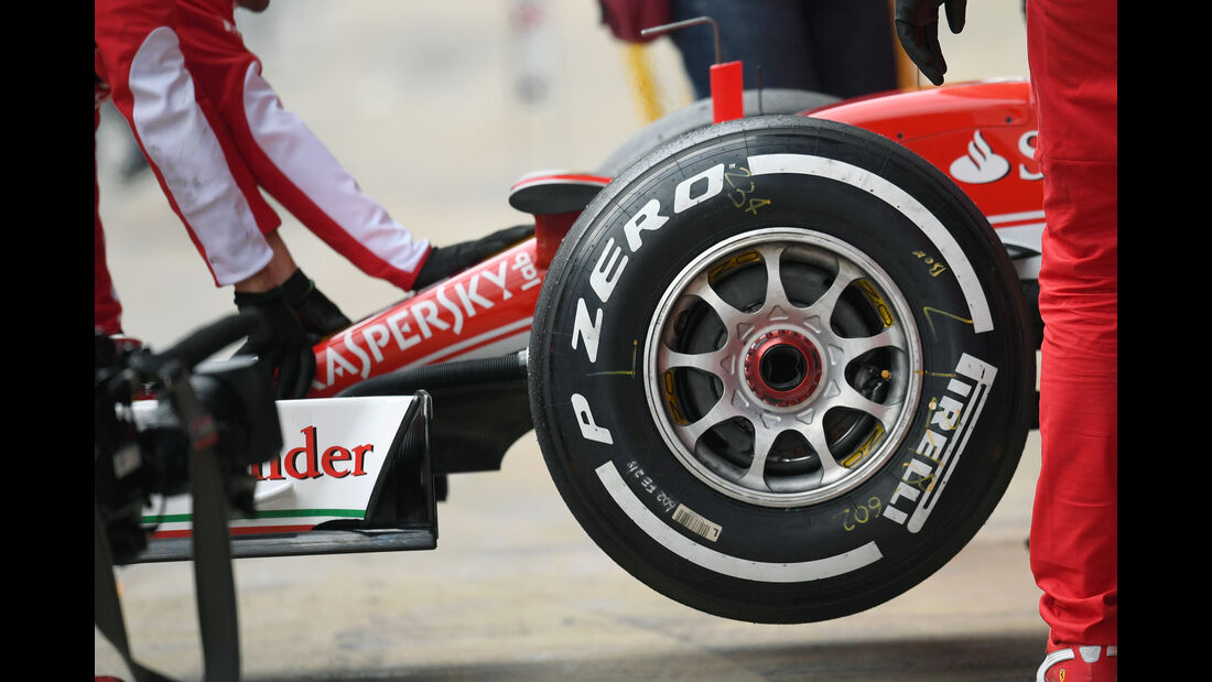 Sebastian Vettel - Ferrari - Formel 1-Test - Barcelona - 19. Februar 2015
