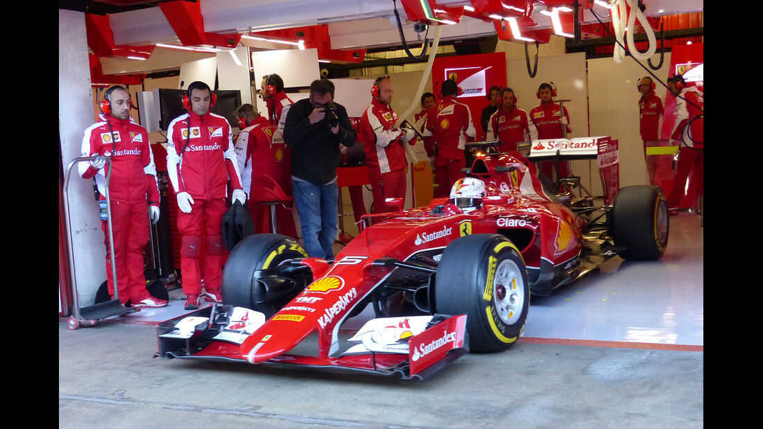 Sebastian Vettel - Ferrari - Formel 1-Test - Barcelona - 22. Februar 2015