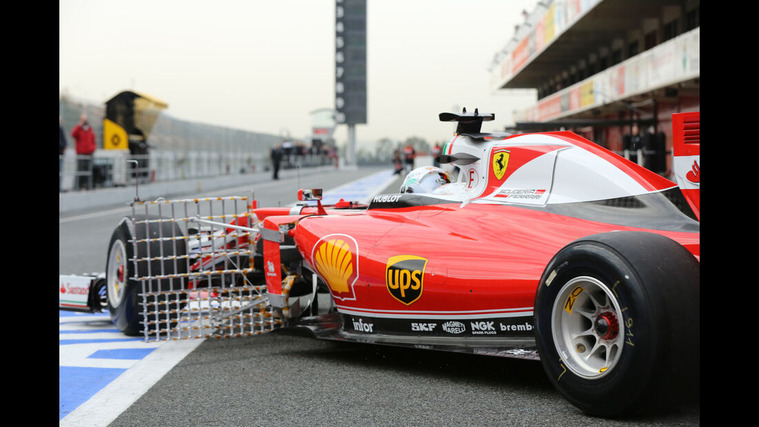 Sebastian Vettel - Ferrari - Formel 1-Test - Barcelona - 22. Februar 2016