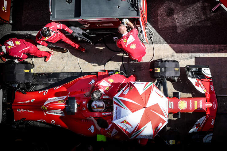 Sebastian-Vettel-Ferrari-Formel-1-Test-B