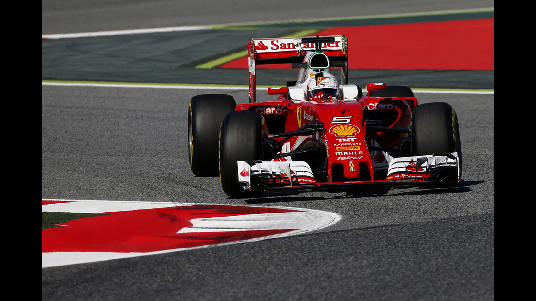 Sebastian Vettel - Ferrari - GP Spanien 2016 - Barcelona - F1 - Freitag - 13.5.2016