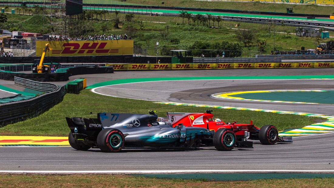 Sebastian Vettel - Ferrari - Valtteri Bottas - Mercedes - Formel 1 - GP Brasilien - 12. November 2017
