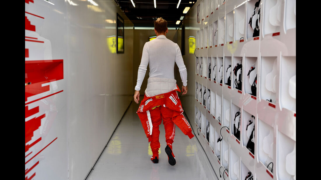 Sebastian Vettel - Ferrrai - F1-Testfahrten - Abu Dhabi - 27.11.2018