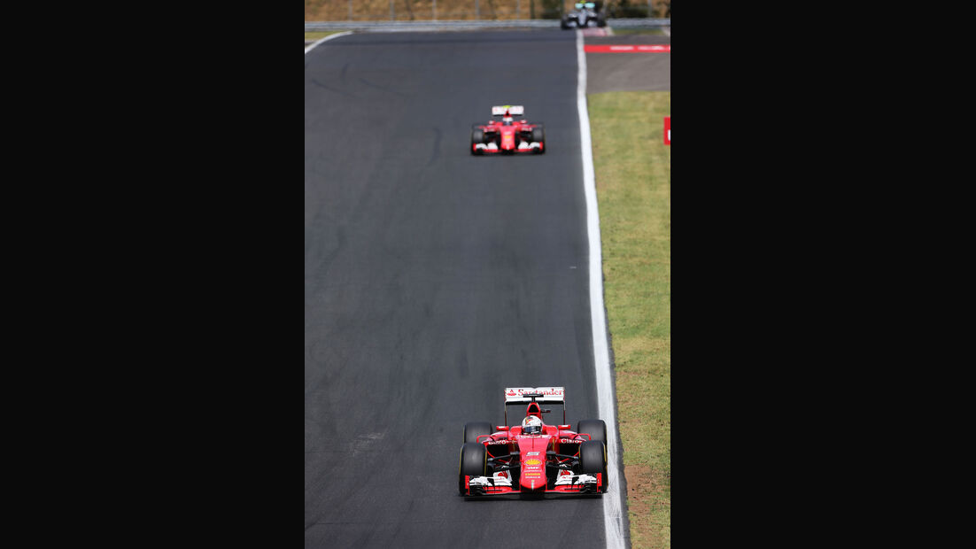 Sebastian Vettel - Kimi Räikkönen - Ferrari - GP Ungarn - Budapest - Rennen - Sonntag - 26.7.2015