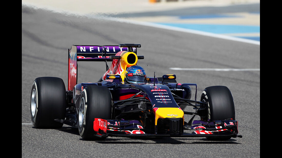 Sebastian Vettel - Red Bull - Formel 1 - Bahrain - Test - 20. Februar 2014